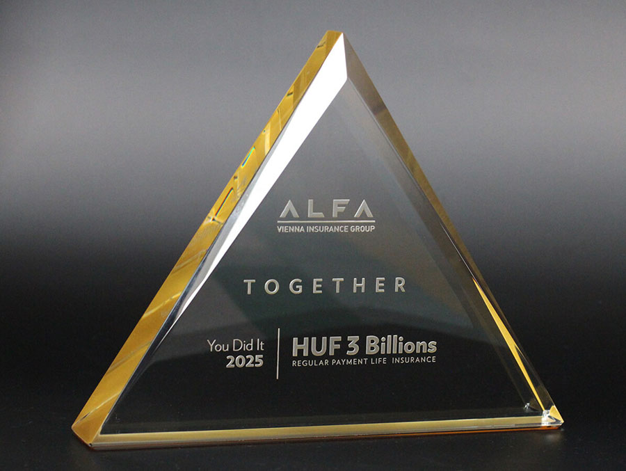 céges együttműködés emlékére készült tombstone jellegű tárgy