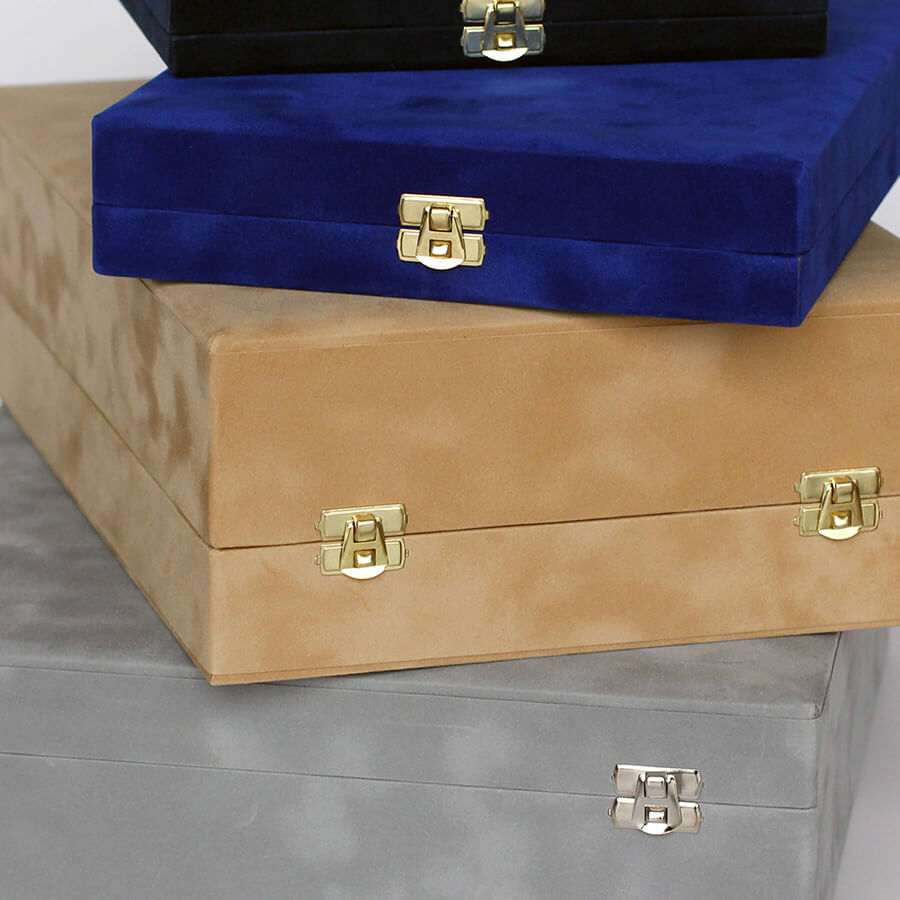 prémium díszdoboz fém csattal díjakhoz